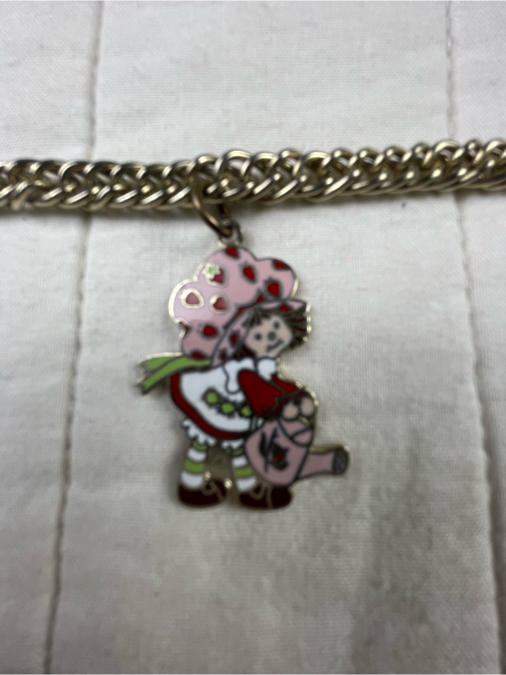 VTG 1980s Strawberry Shortcake Gold Tone Enamel Charm Bracelet